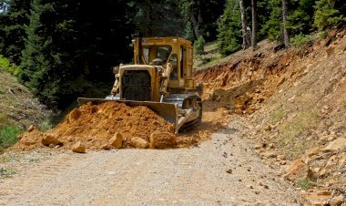 Göksun’da İki Mahallenin Daha Ulaşım Sorunu Çözülüyor