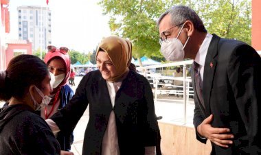 Başkan Güngör Özel Öğrencilerle Buluştu