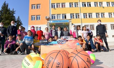 Dulkadiroğlu'ndan Atık  Pil  Toplayan  Okullara Ödül