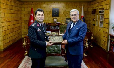 Kahramanmaraş İl Jandarma Komutanı Özdurhan, Üniversitemiz Rektörü Prof. Dr. Niyazi Can’ı Ziyaret Etti