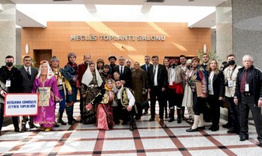 Halk Oyunları Ekiplerinden Başkan Güngör’e Ziyaret