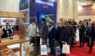 Bakan Ersoy Kahramanmaraş Standını Ziyaret Etti