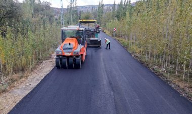 Çağlayancerit Kırsalında Asfalt Atağı