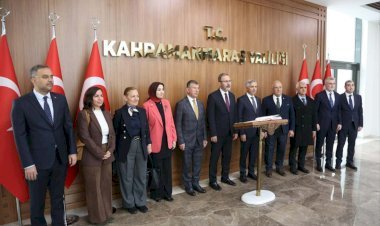 Vali Ünlüer, TBMM Engelli Bireylerin Sorunlarını Araştırma Komisyonu Üyeleriyle Bir Araya Geldi