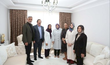 Dr. Selma Ünlüer Hanımefendi Koruyucu Aileyi Ziyaret Etti