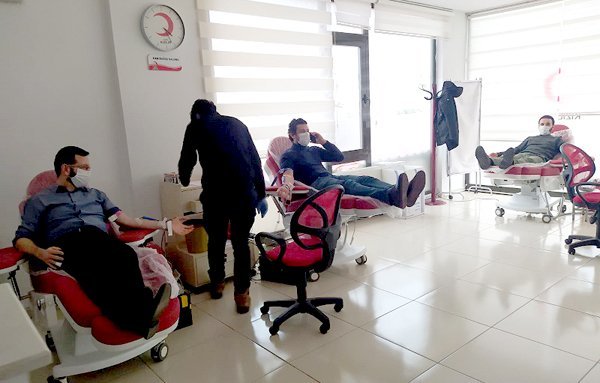 KAHRAMANMARAŞ’TA, KAN BAĞIŞINA BÜYÜK DESTEK