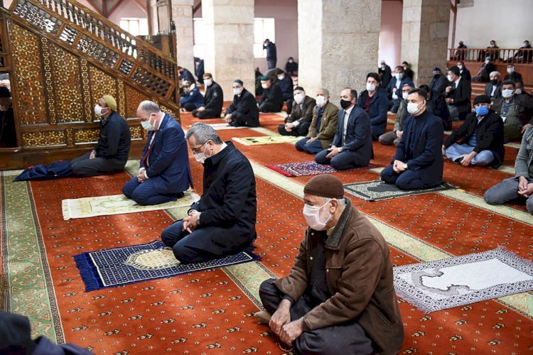 Kurtuluş Haftası Etkinlikleri Şehitlerimiz İçin Okunan Hatmi Şeriflerle Başladı