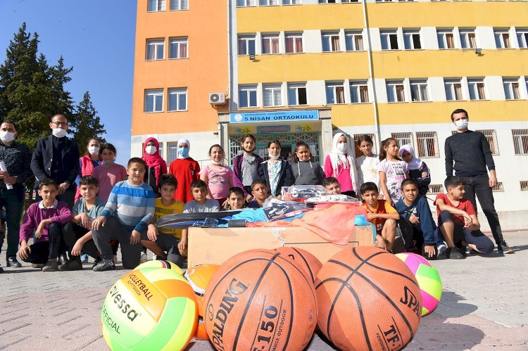 Dulkadiroğlu'ndan Atık Pil Toplayan Okullara Ödül