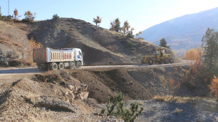 Bölükdamlar’ın Yol Sorunu Büyükşehir’le Çözülüyor