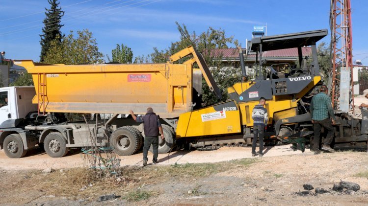 Pazarcık’ta Üstyapı Çalışmaları Hızla Sürüyor