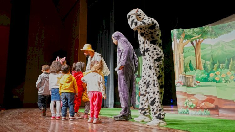 Ali Baba’nın Çiftliği’nde Kahkaha Tufanı