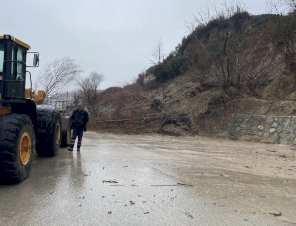 Andırın, Çağlayancerit ve Pazarcık’ta da Yağışlara Karşı Büyükşehir Sahada